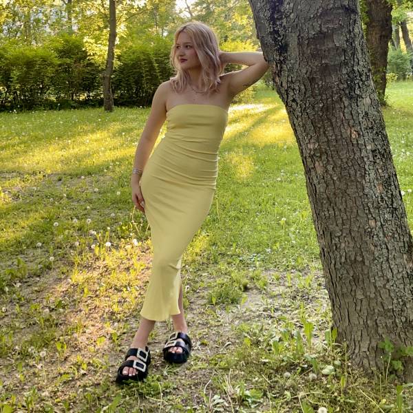 modelka s ID 0102WWWGO3 p031