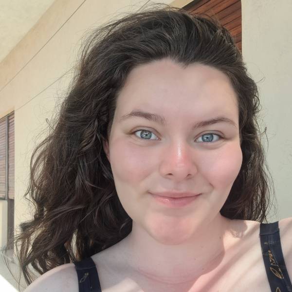 modelka s ID 0102WZSJTJ p021