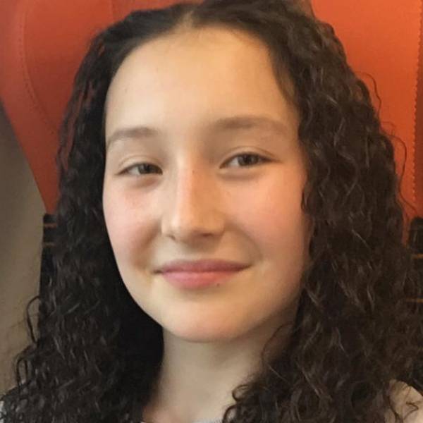 modelka s ID 0102X0NT5S p021