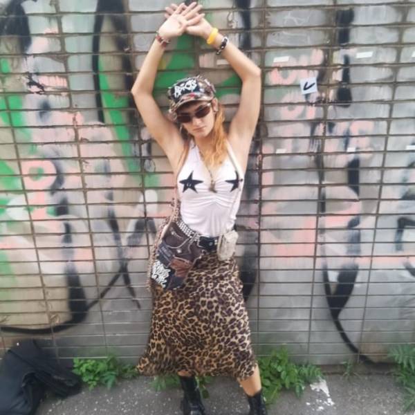 modelka s ID 0102X8NWY4 p031