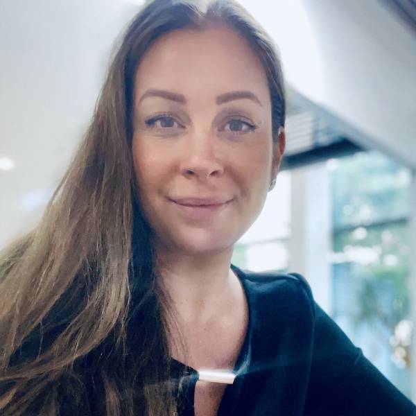 modelka s ID 0102XPO7JO p021