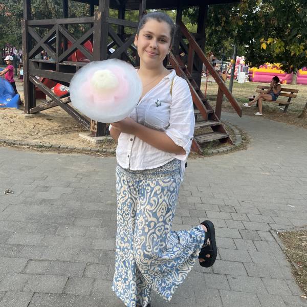 modelka s ID 0102XVIY6M p031