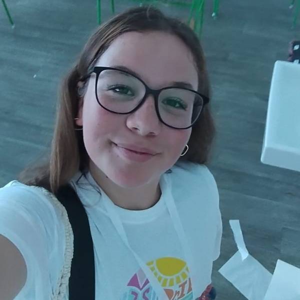 modelka s ID 0102XVW645 p021