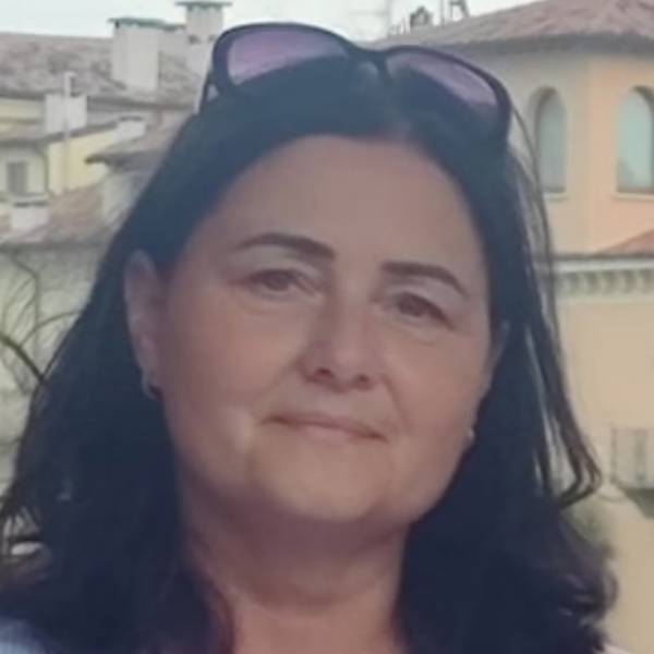 modelka s ID 0102Y1HQAV p021