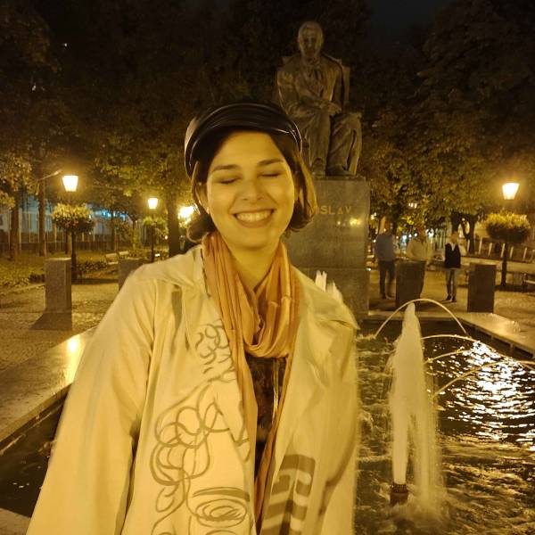 fotografia p013 profilu 0102Y9Z7PG