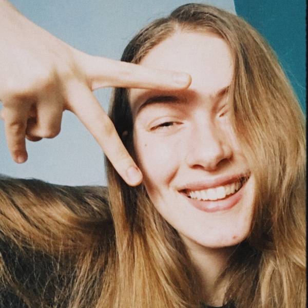 modelka s ID 0102YAJIJE p021