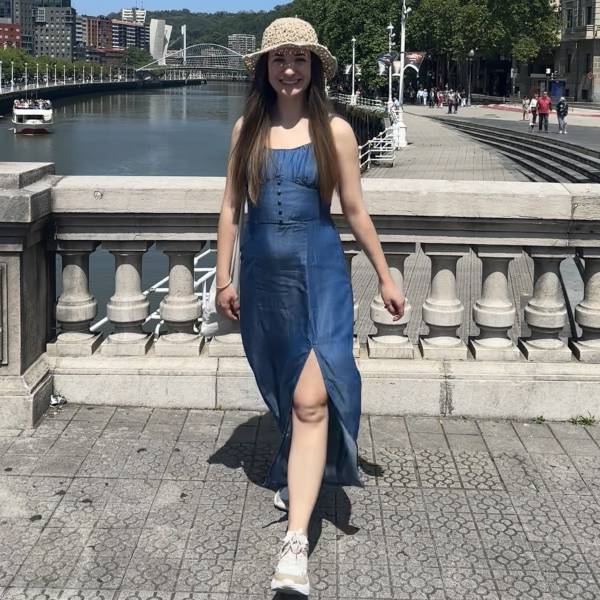 modelka s ID 0102YMFZZ7 p031