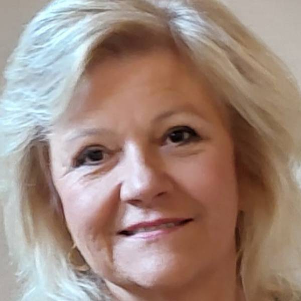 modelka s ID 0102YO0SBF p021