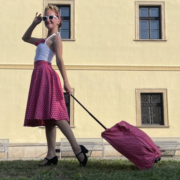 modelka s ID 0102YUXS19 p031