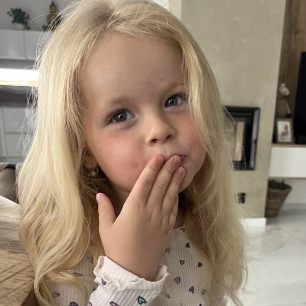 modelka s ID 0102YWJAAN p031