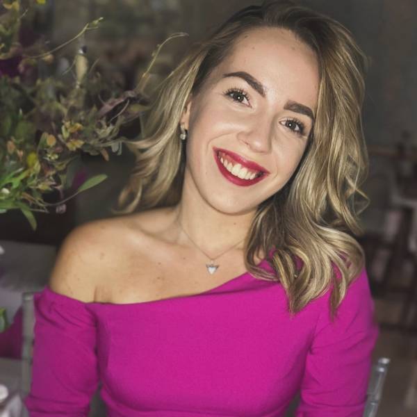 modelka s ID 0102YXNONS p021