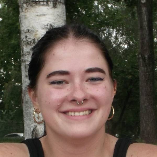 modelka s ID 0102Z1ZLQC p021