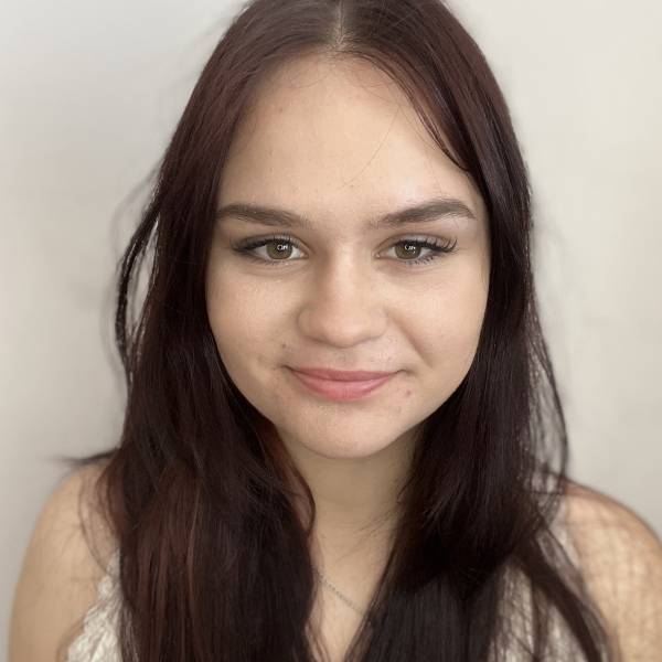 modelka s ID 0102Z8Y0N5 p021