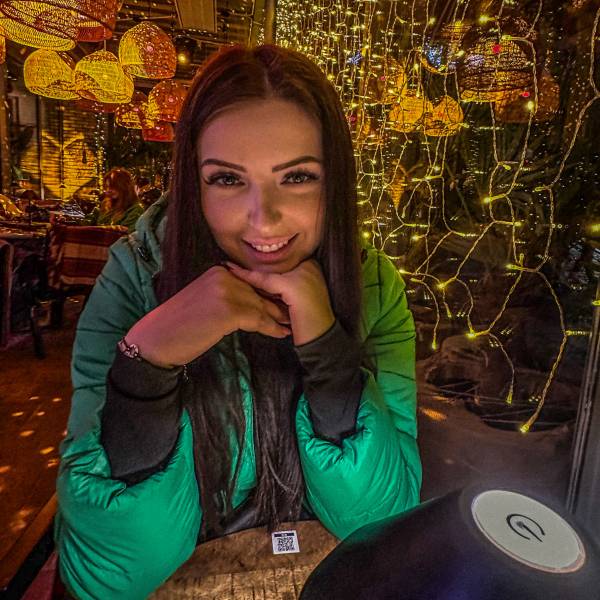 modelka s ID 0102Z90TC8 p021