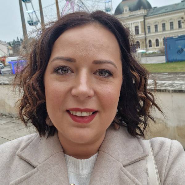 modelka s ID 0102ZCZDR8 p021