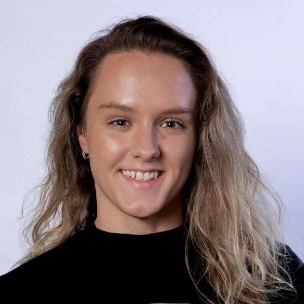 modelka s ID 0102ZEHMUA p021