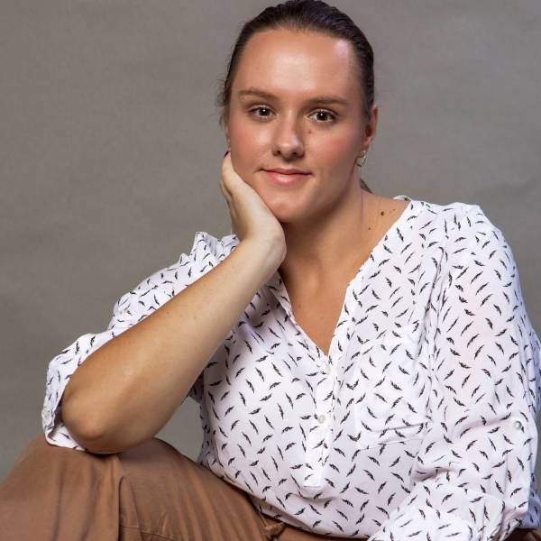 modelka s ID 0102ZEHMUA p031