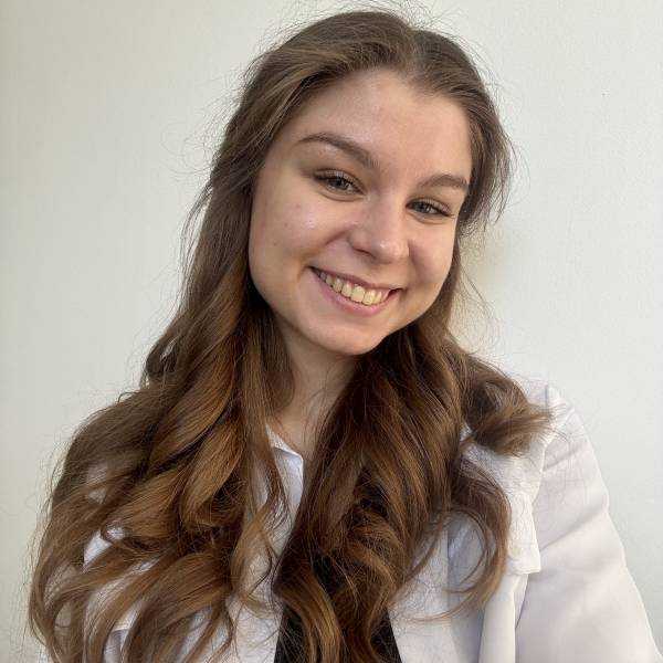 modelka s ID 0102ZIOWJX p021