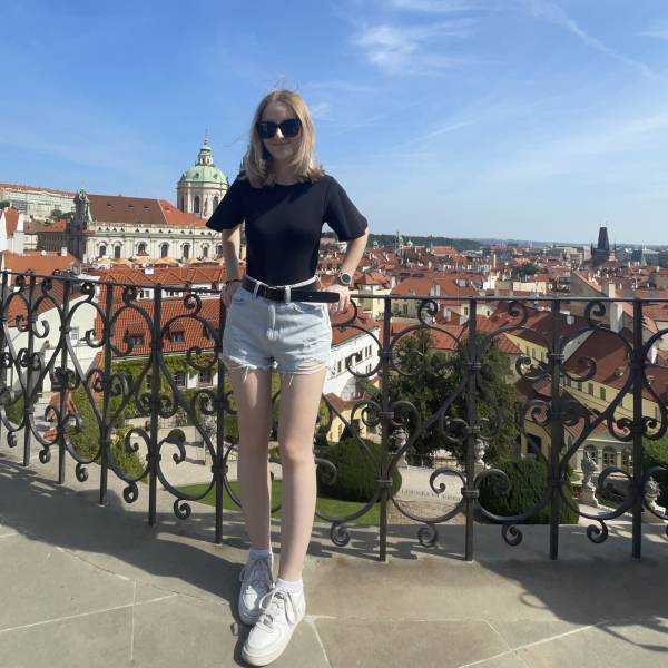 modelka s ID 0102ZIZ8TN p031