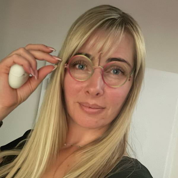 modelka s ID 0102ZKVZJ1 p021