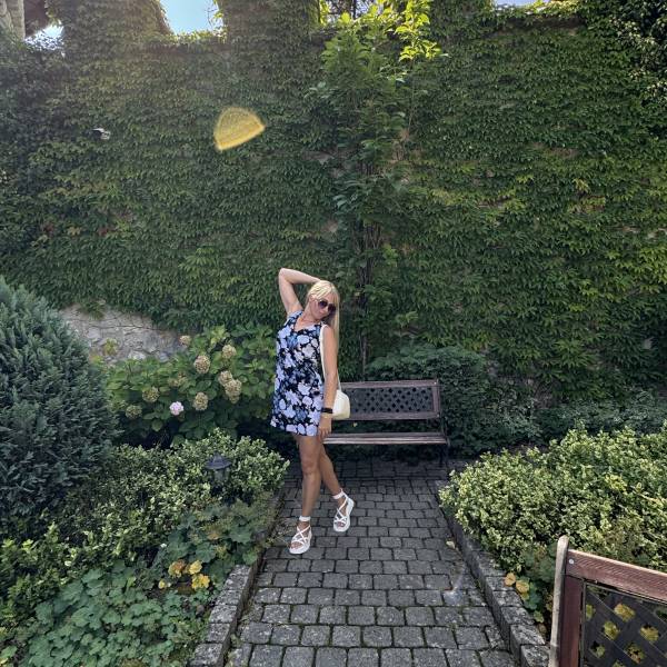 modelka s ID 0102ZKVZJ1 p031