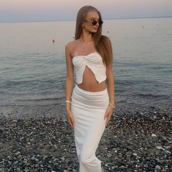 modelka s ID 0102ZSK9OF p031