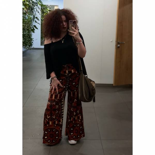 modelka s ID 0102ZWMD4I p031