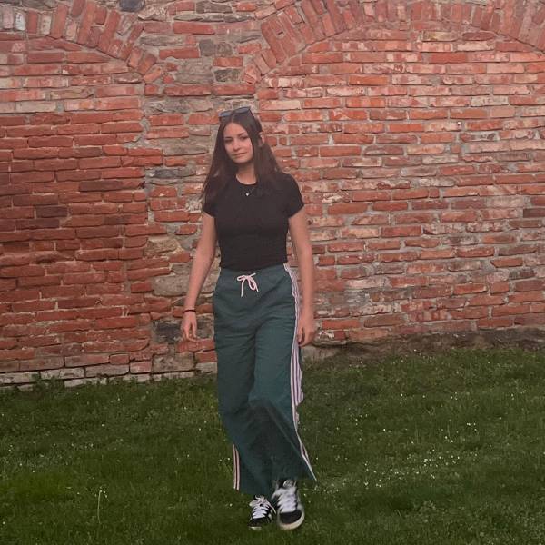 modelka s ID 0102ZYQ66C p031
