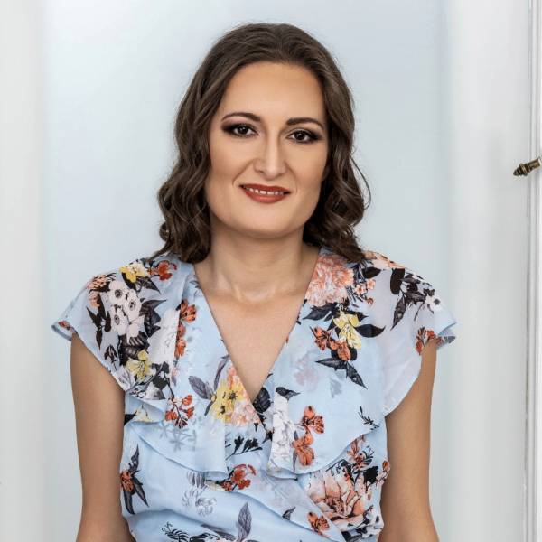 0301Y4VVLI fotka p031