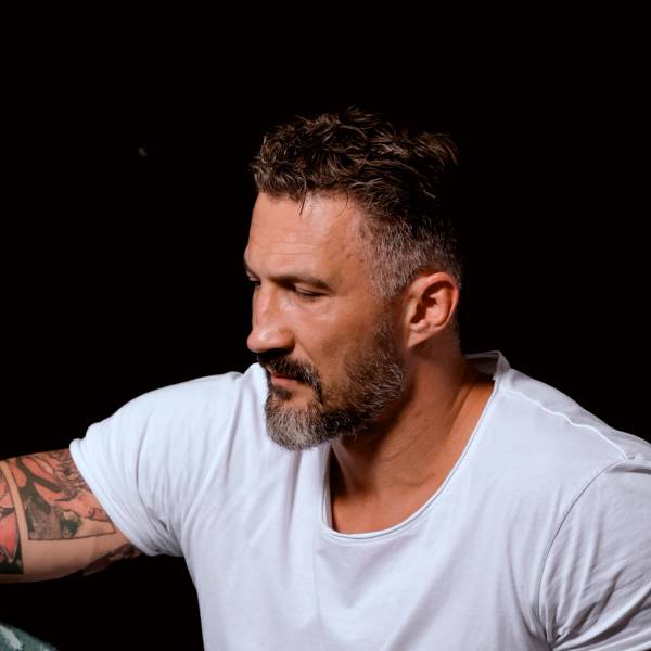 modelka s ID 04010J5IYA p019