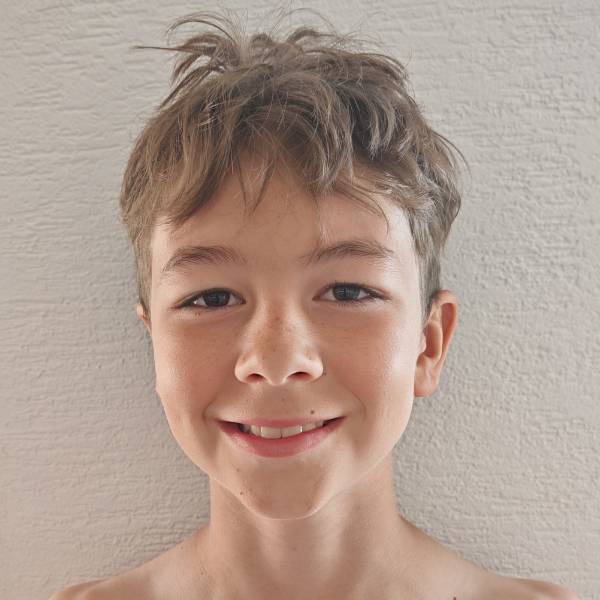 modelka s ID 040111B4CO p017