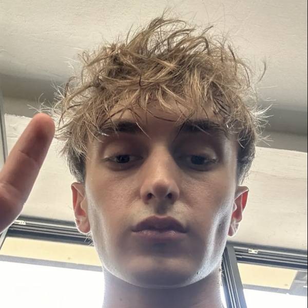 modelka s ID 0401159AF1 p016