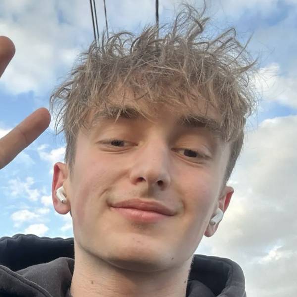 modelka s ID 0401159AF1 p017