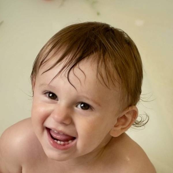 modelka s ID 040127ZVD2 p017