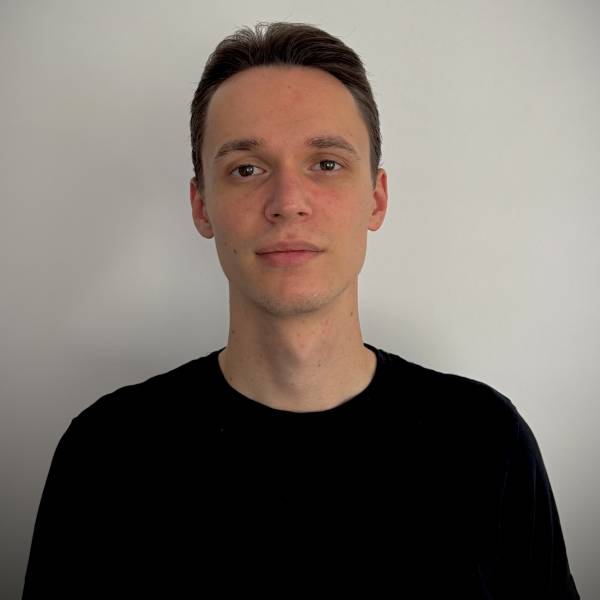 modelka s ID 040128VIE9 p016