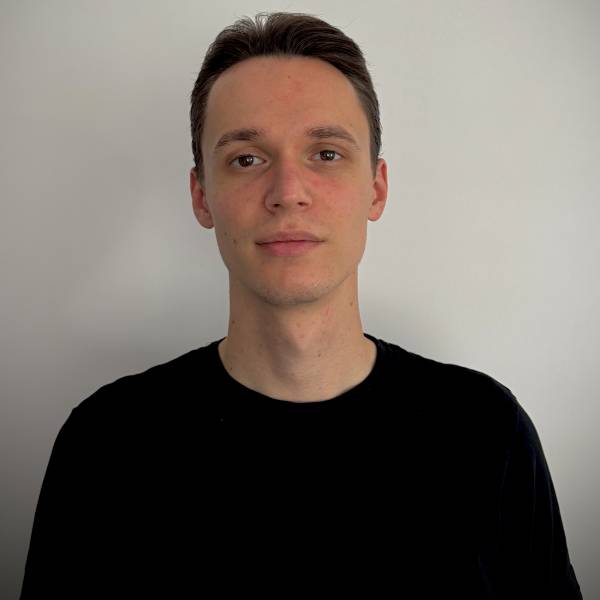 modelka s ID 040128VIE9 p017