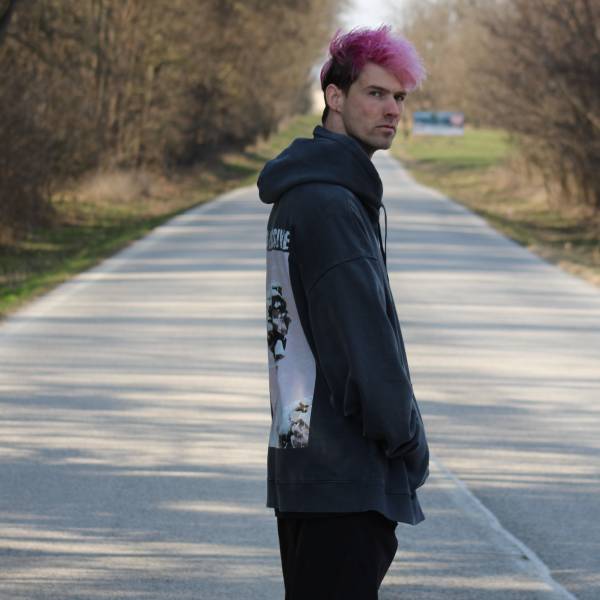 modelka s ID 04012D4AJM p019