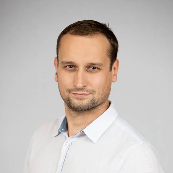 modelka s ID 04012P0VNC p017