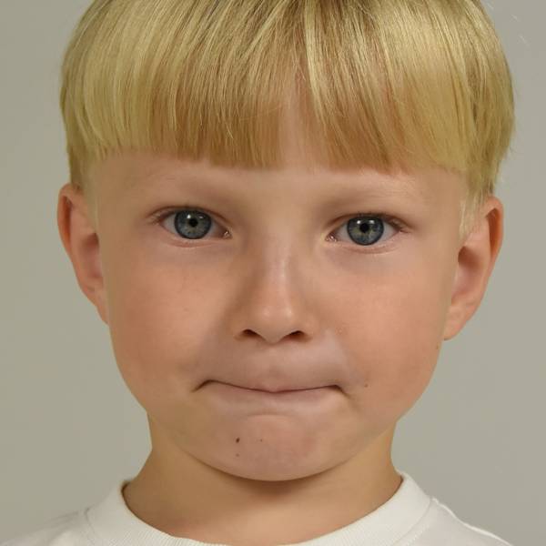 modelka s ID 04012QV0N0 p016