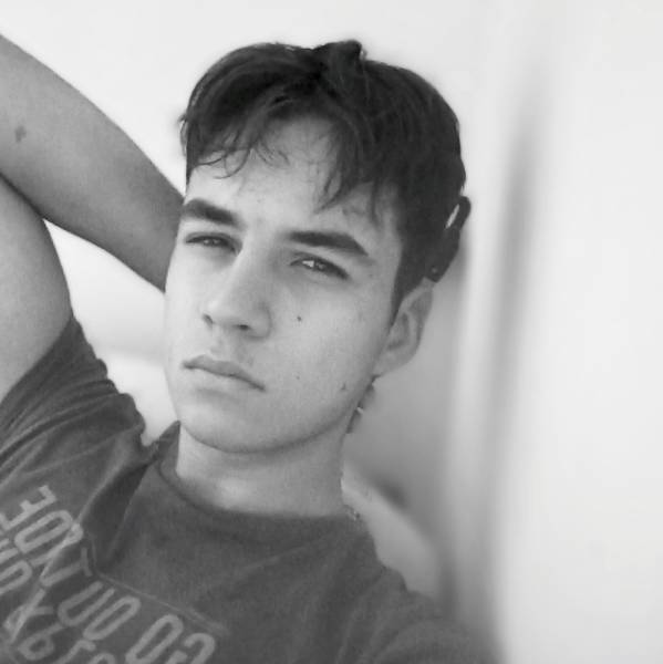 modelka s ID 04012T4OAM p016