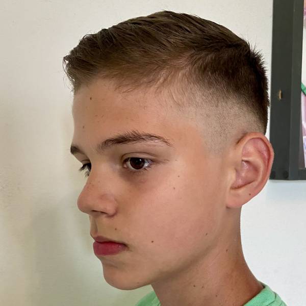 modelka s ID 04012ZV1YJ p019