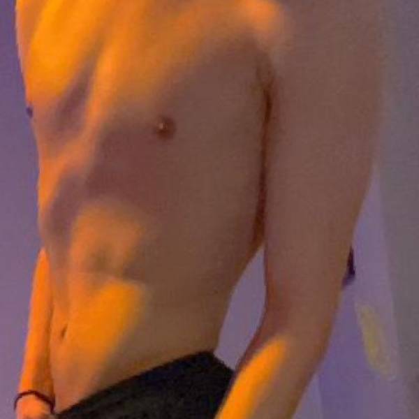 modelka s ID 04013GKZUB p018