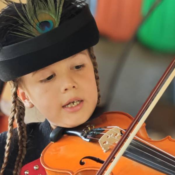 modelka s ID 04013T7UGK p016