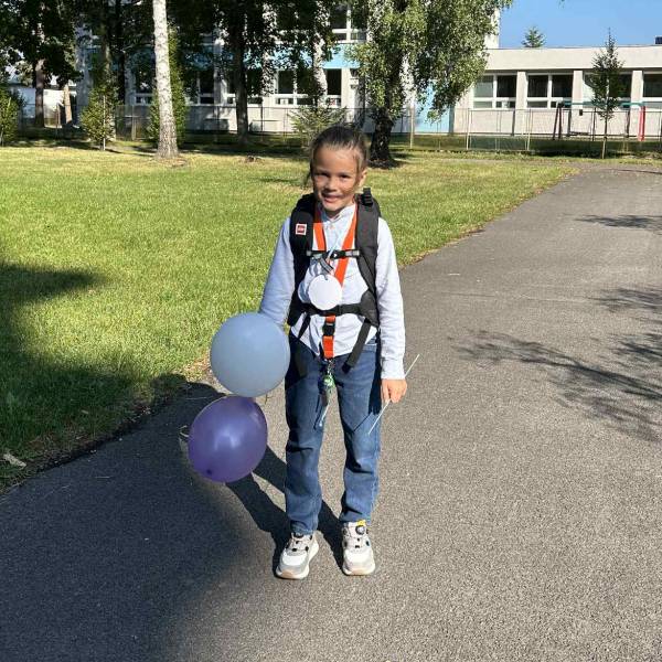 modelka s ID 04013T7UGK p018