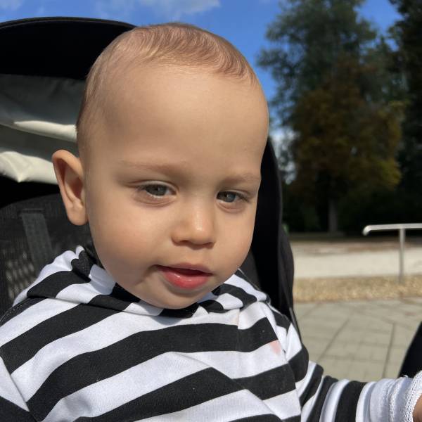 modelka s ID 04013V2JTF p019