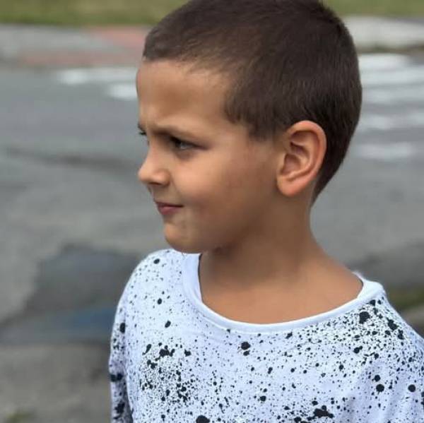 modelka s ID 04013VI7N0 p019