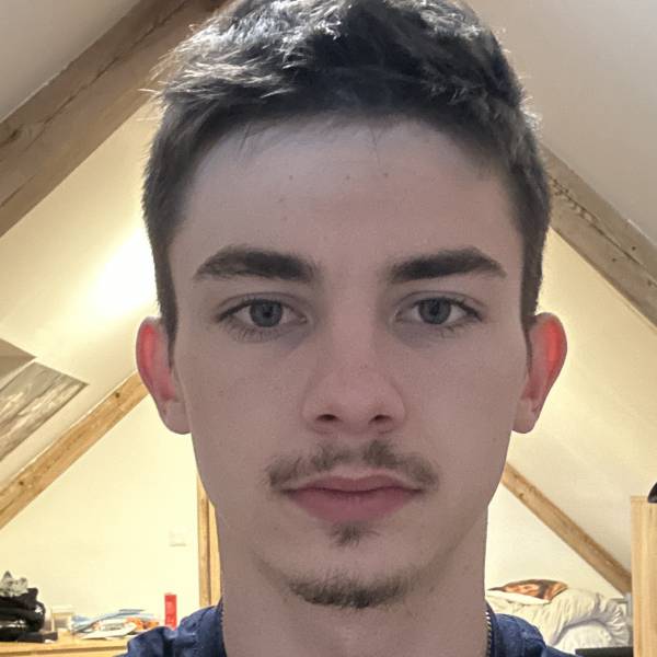 modelka s ID 04015JA5OY p016