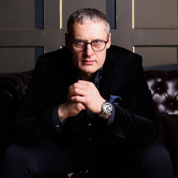 modelka s ID 04015P016B p016