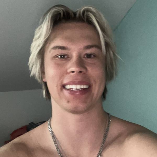 modelka s ID 04015R4I0T p017