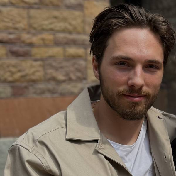 modelka s ID 04016PMQ8Q p017